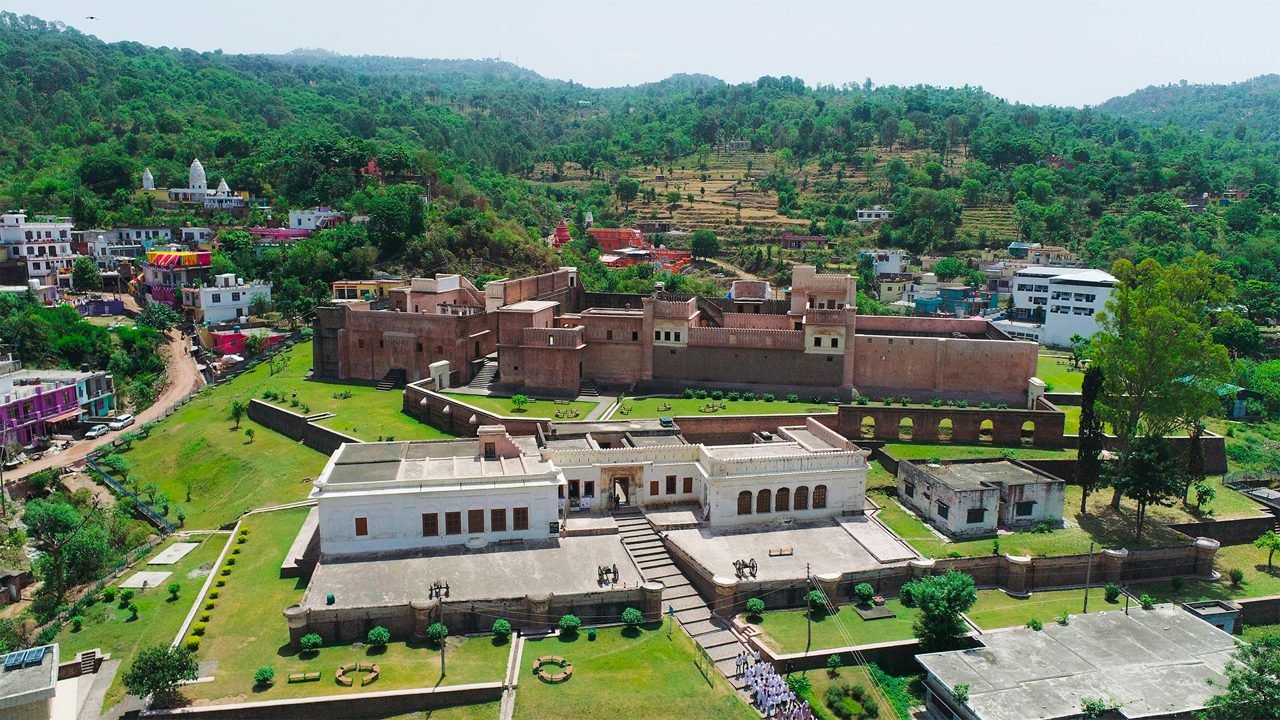 Delhi to Ramnagar Taxi Service